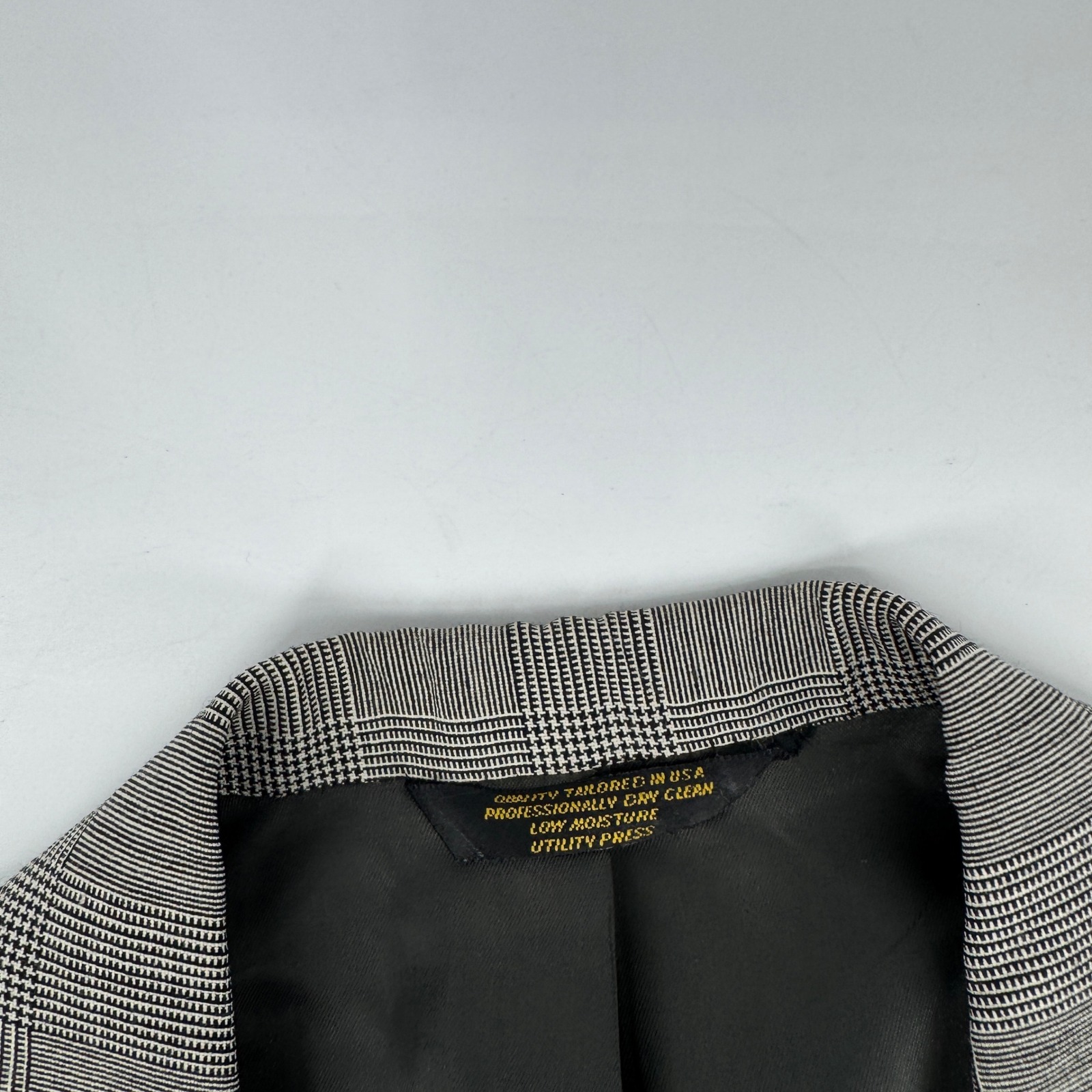 Vintage J Press Gray Glen Plaid 44l Three Button Blazer Sport Coat Made In Usa — image 5 of 8